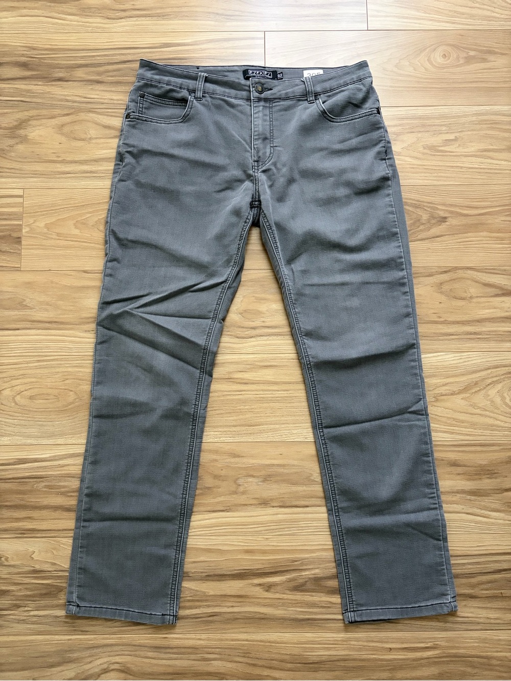 Ezekiel Grey Jeans - 305 Chopper - 32 waist